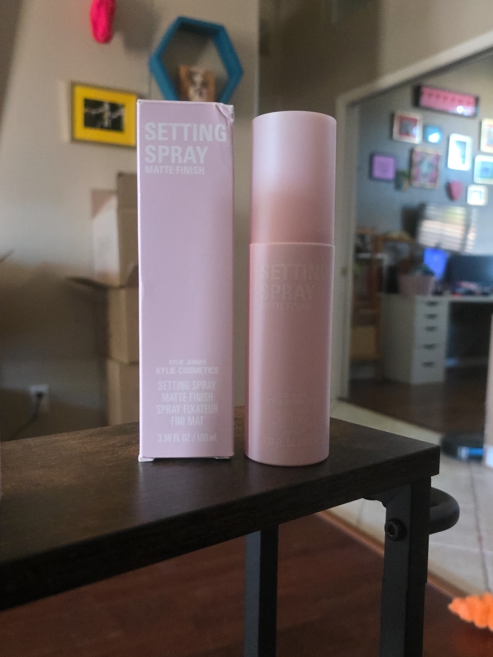 Kylie Cosmetics Setting Spray Matte Finish - Light Pink
